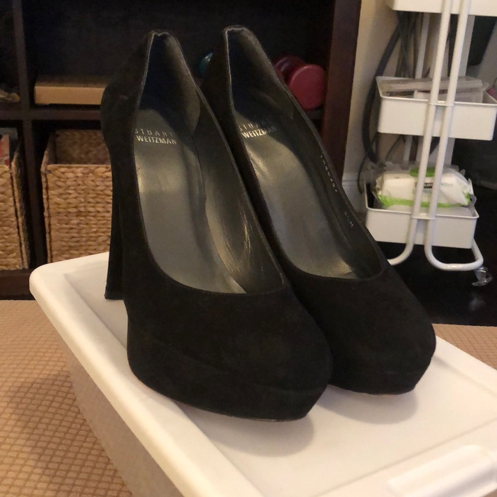 Stuart Weitzman suede pumps